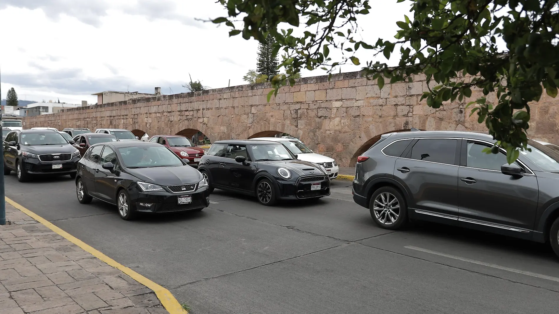 Caos vial por visita de AMLO